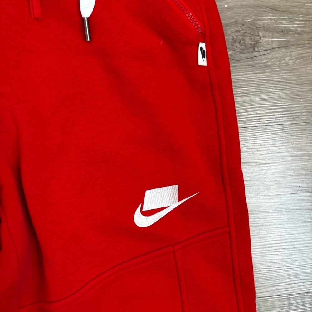 Nike women’s joggers size smalll - Picture 4 of 8